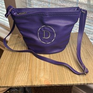 Thirty-One Gifts Cafe Crossbody - Posh Purple w/“D” monogram